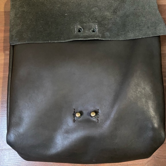 Suede + leather grey shoulder/messenger bag - Picture 3 of 11